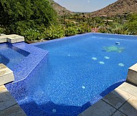 Pool and spa cleaning & maintenance